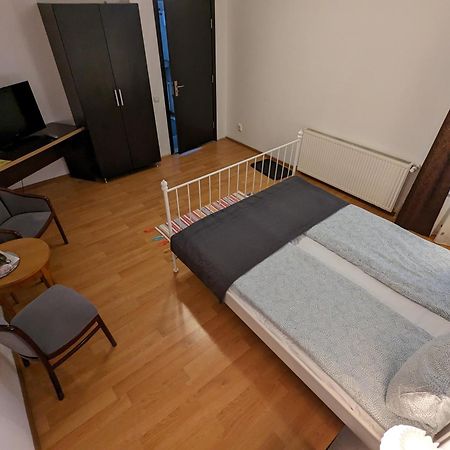 Key Apartments In Main Square Брашов Екстер'єр фото