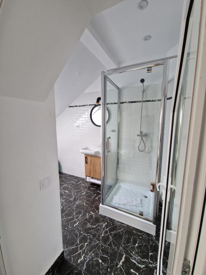 Key Apartments In Main Square Брашов Екстер'єр фото