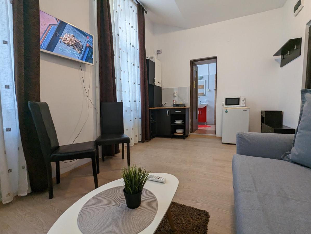 Key Apartments In Main Square Брашов Екстер'єр фото