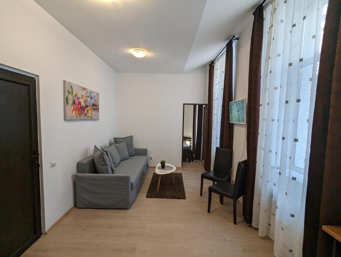 Key Apartments In Main Square Брашов Екстер'єр фото