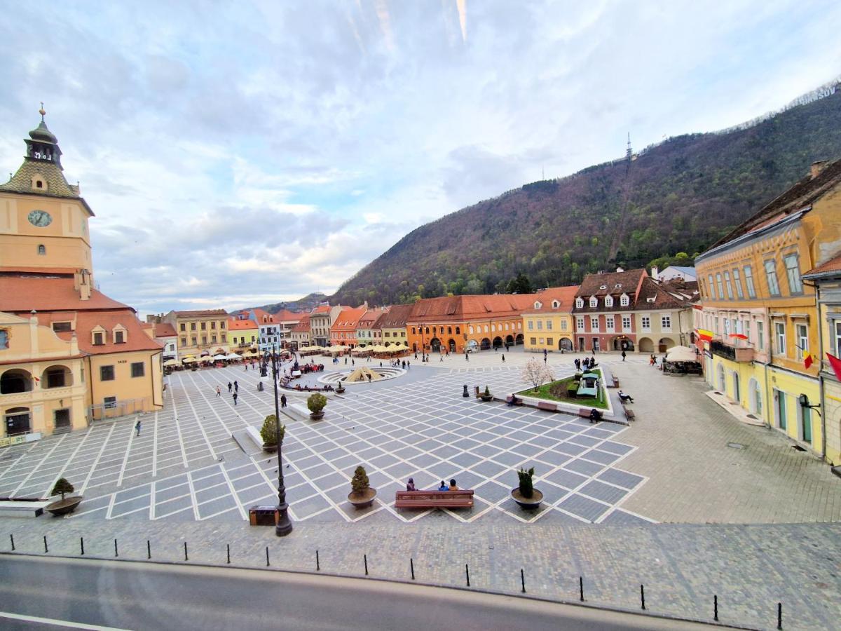 Key Apartments In Main Square Брашов Екстер'єр фото